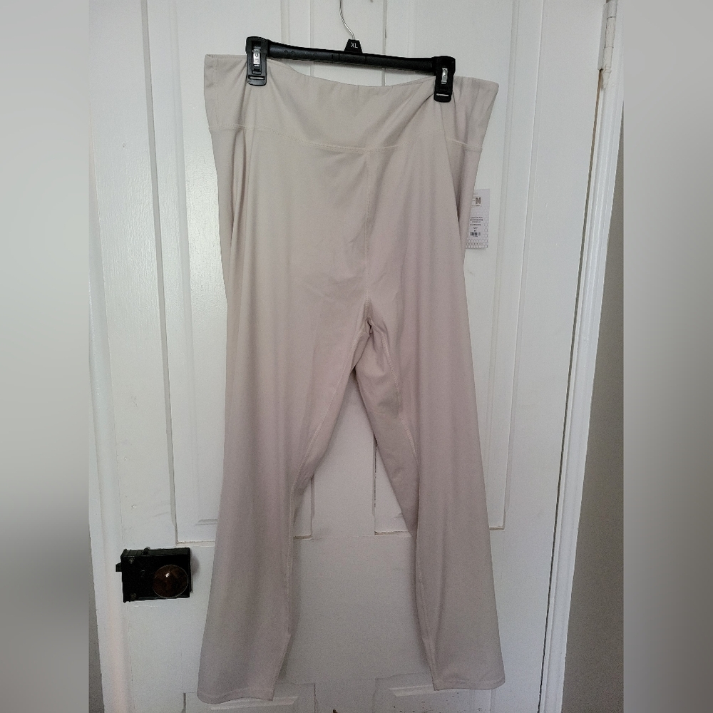 Off white tik tok pants 2x yoga pants